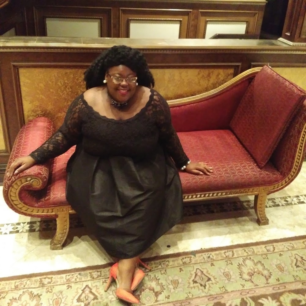 Meet your Posher, Carmelle
